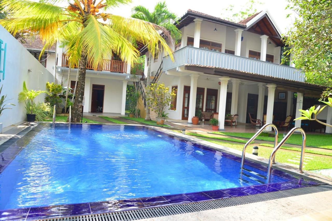 Surf Villa Hikkaduwa Exterior photo